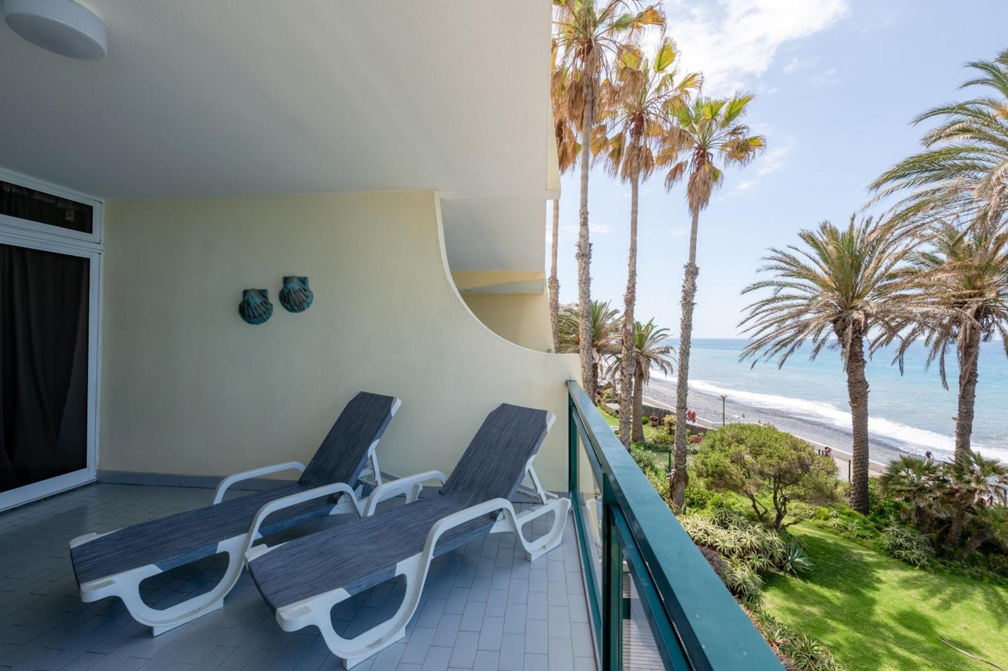 פונשל Atlantic View Apartment At Formosa Beach מראה חיצוני תמונה