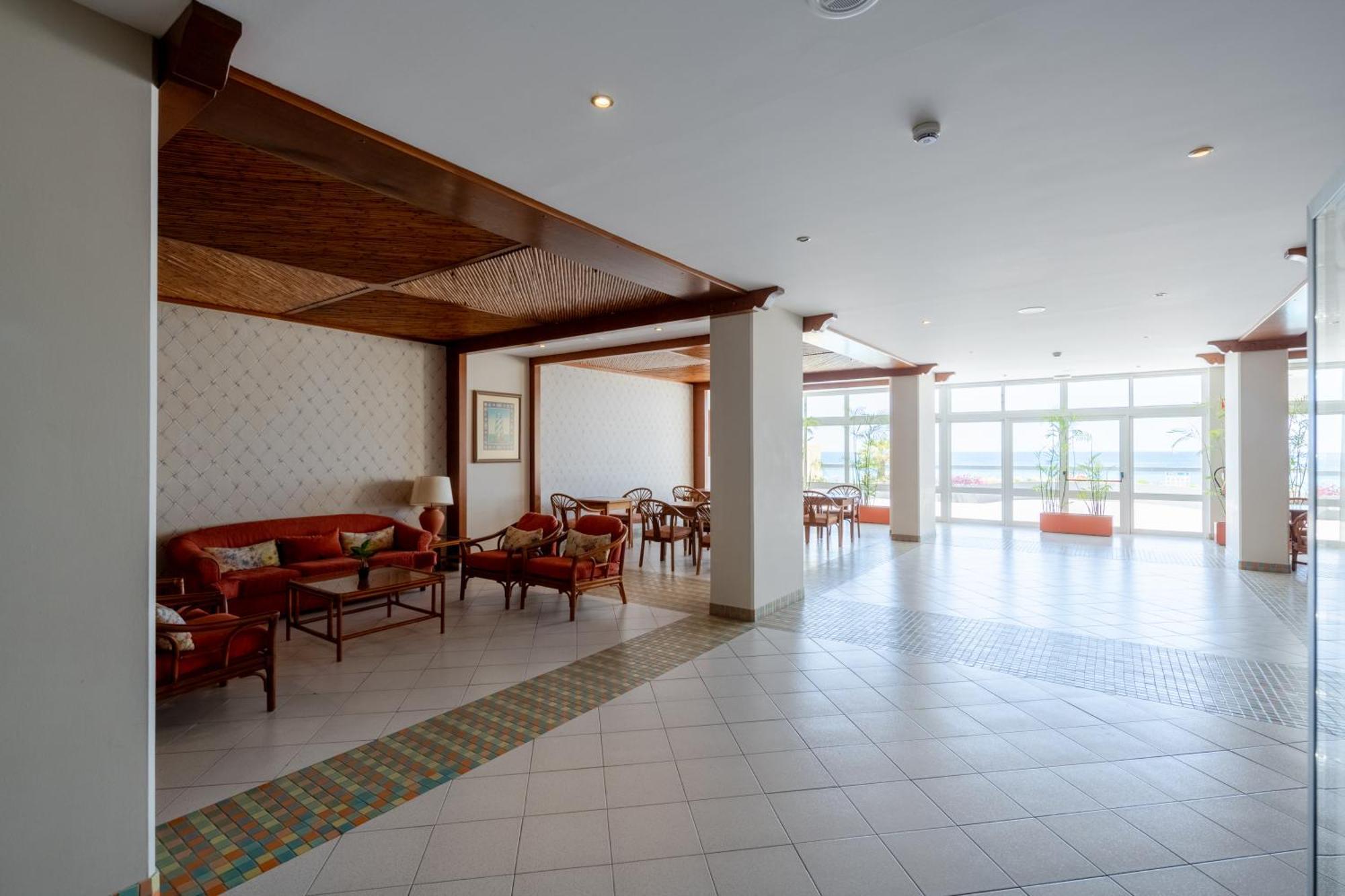 פונשל Atlantic View Apartment At Formosa Beach מראה חיצוני תמונה