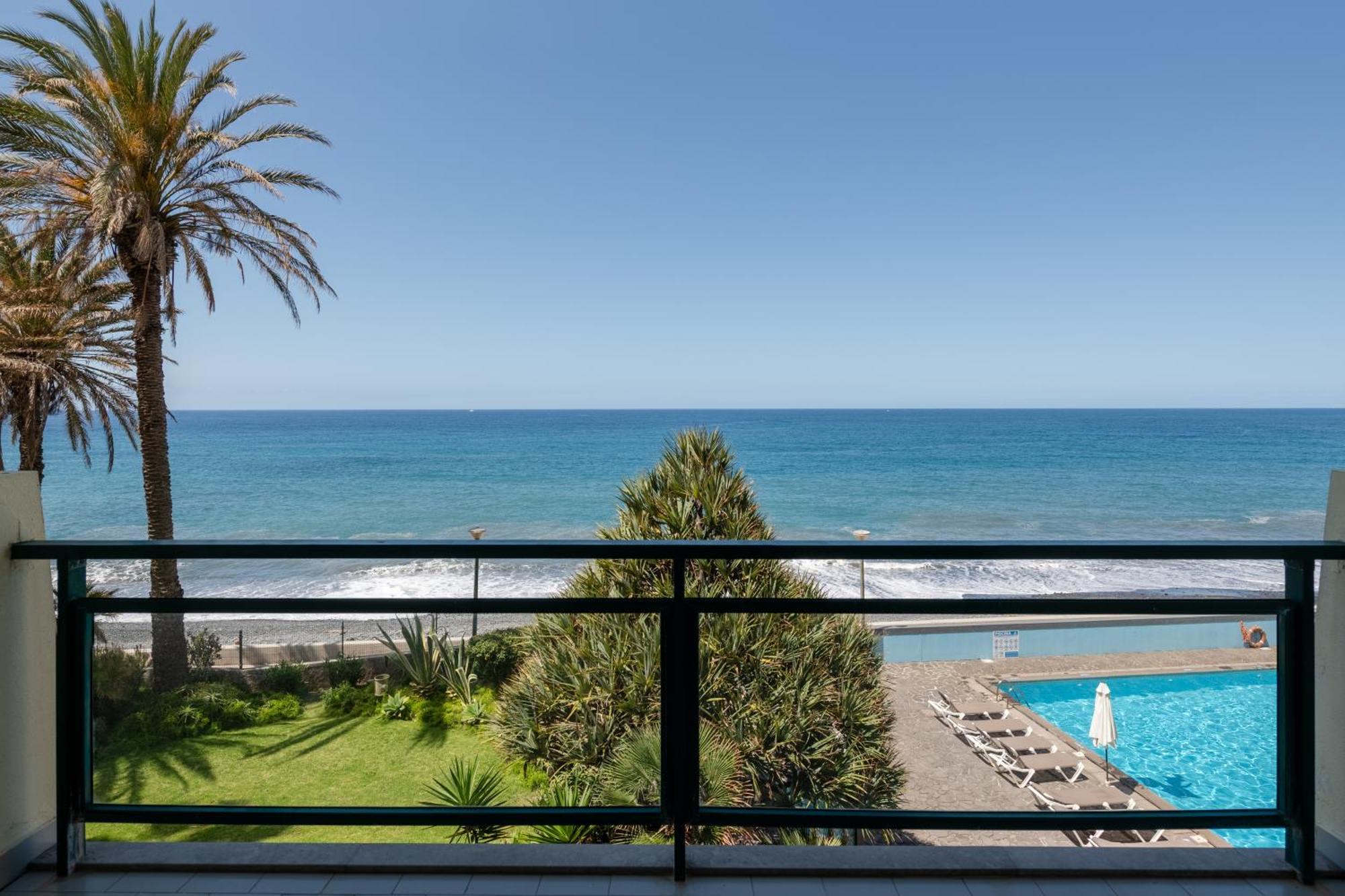 פונשל Atlantic View Apartment At Formosa Beach מראה חיצוני תמונה