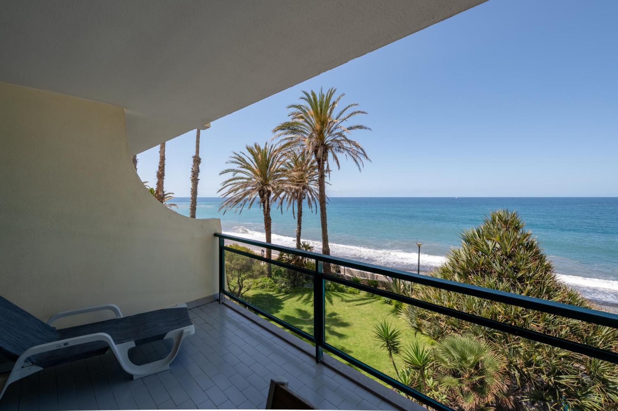 פונשל Atlantic View Apartment At Formosa Beach מראה חיצוני תמונה
